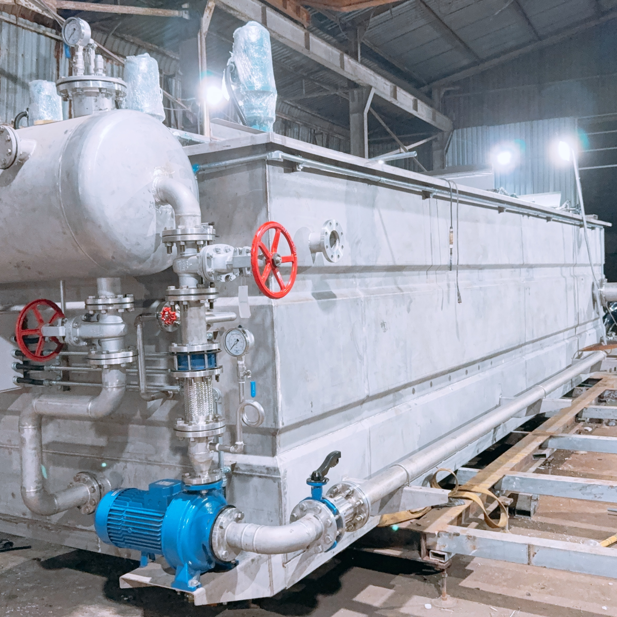 Hệ xử lý nước thải 30 m3/h bằng DAF (Dissolved Air Flotation)
